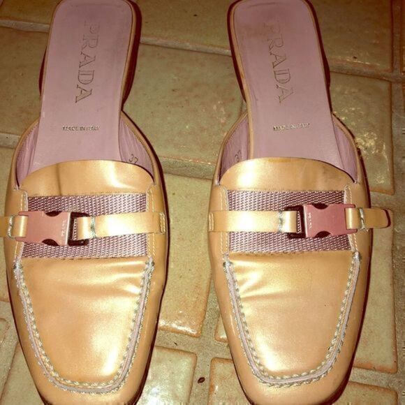 Prada pink shoes - Picture 1 of 5